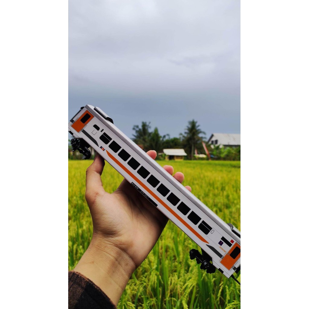 Rangkaian mainan miniatur kereta api Indonesia, Murah Full Kayu, CC203 Stainless steel Ekonomi Cargo