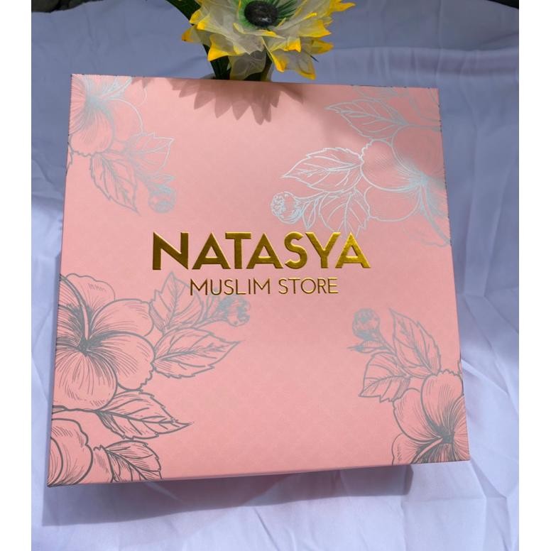 

Box Gift Hampers Natasya Nugi