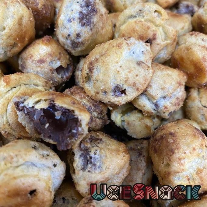 

Soes Coklat / Sus Coklat 1 Kg Cemilan Basah Manis Premium Termurah