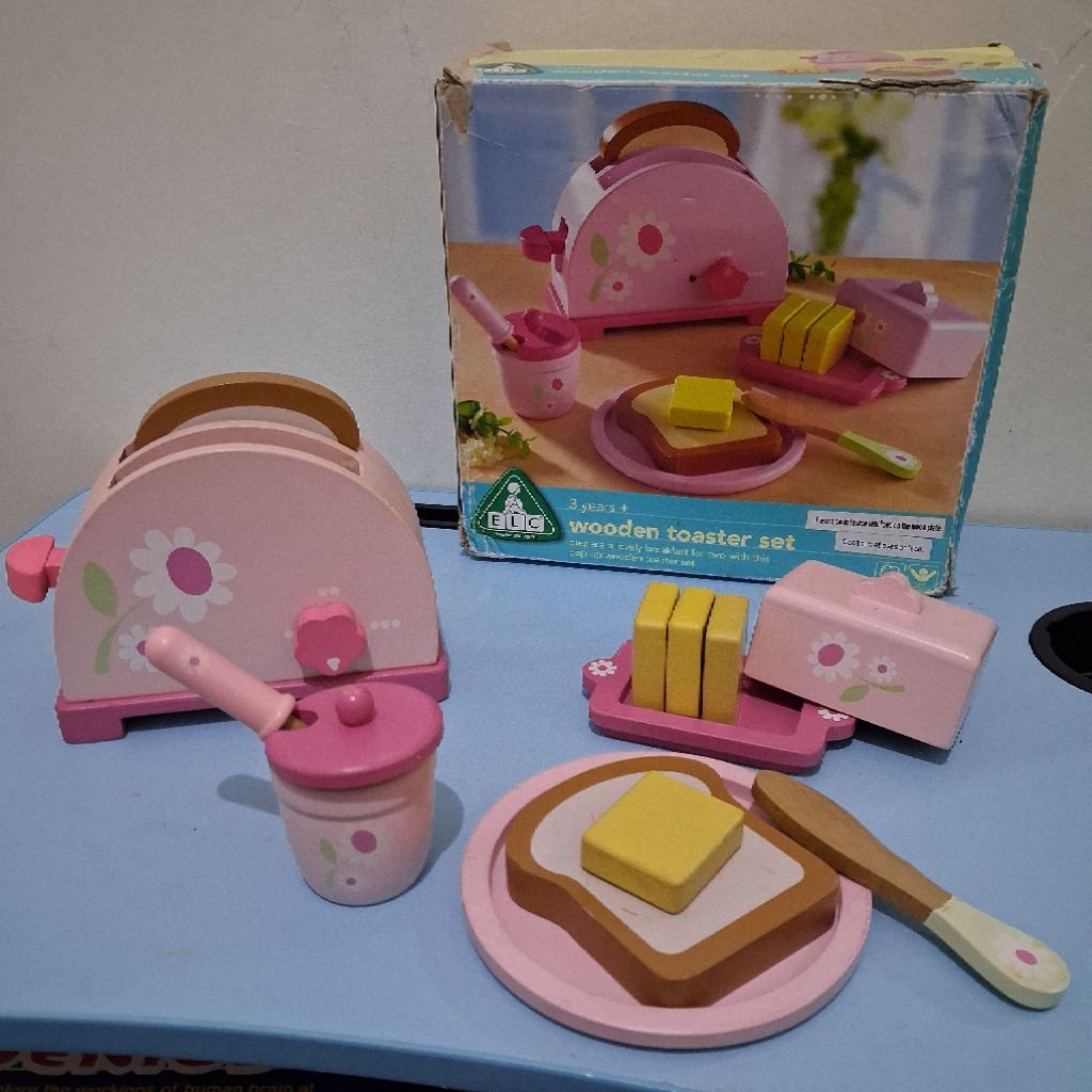 PRELOVED - ELC ( Mainan Masakan) - Wooden Toaster Set