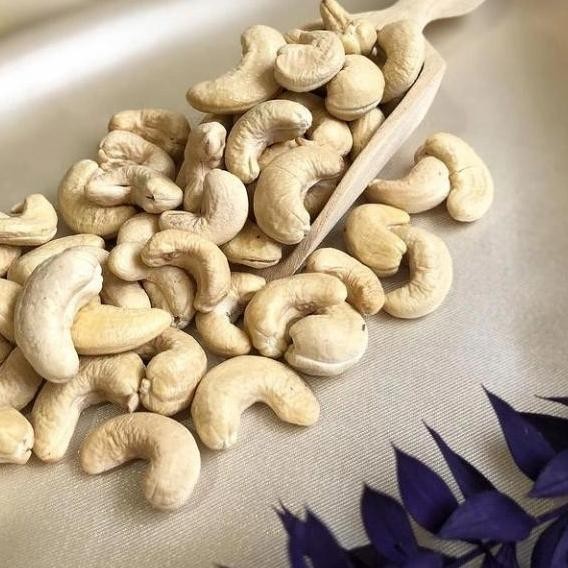 

/////] Kacang Mede Cashew - Kaju 100 gram