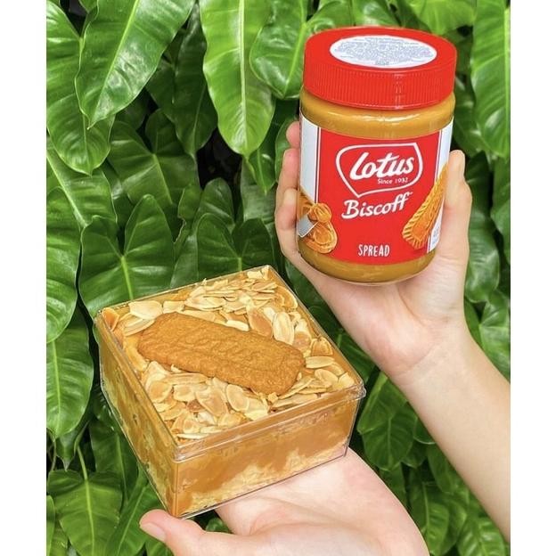 

Promoo!! BITTERSWEET BY NAJLA LOTUS BISCOFF PUFF LAYER PASTRY BOX