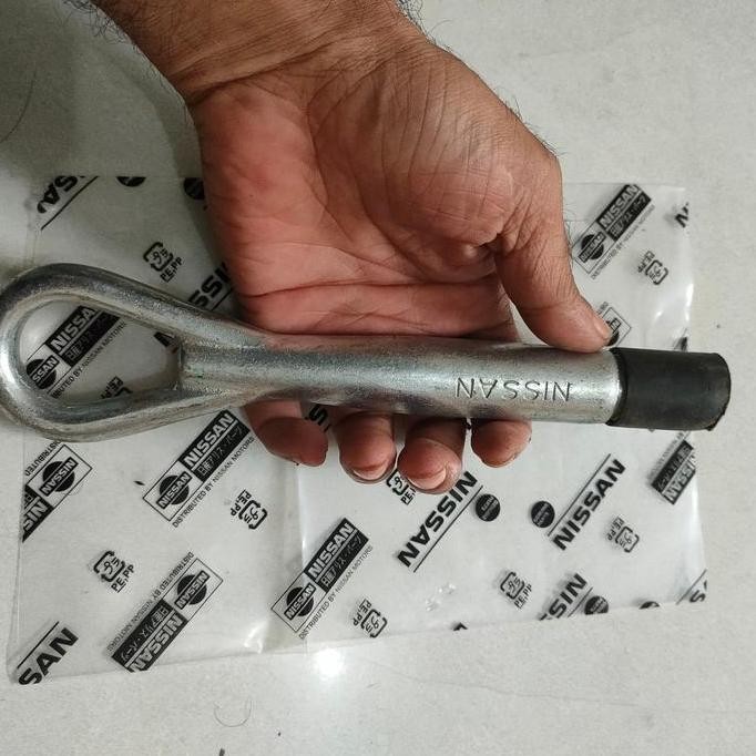 towing hook nissan grand livina original nissan murah