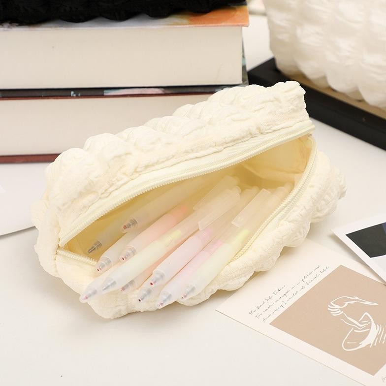 

Special - [Artopia] 1pcs PUFF Tepak Tempat Pensil / Pencil Case Kotak Wadah Lucu Estetik Aesthetic Korea Minimalis Hitam Putih Kuliah Ospek Sekolah ,,