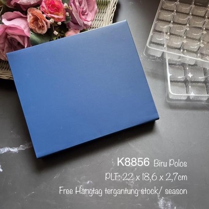 

10pcs Kotak Polos BIRU Mika Sekat K8856| Box Nastar|Lapis|CEK VARIAN