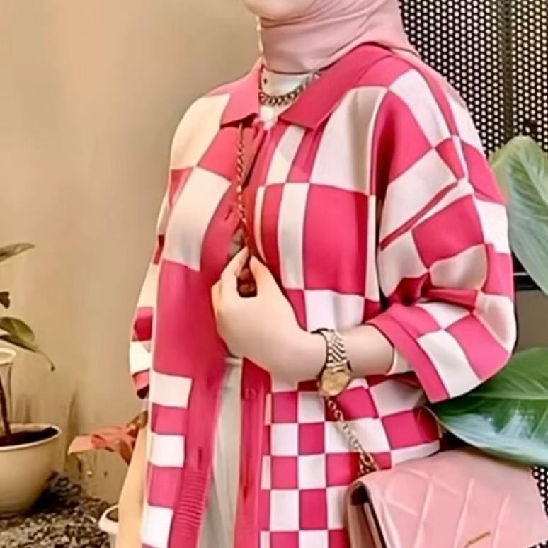 Knitwear Outfit Fuji Cardan Rajut Motif Kotak Oversize