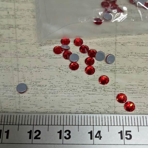 

Baru !!! 1 amplop ss 16 light siam hotfix