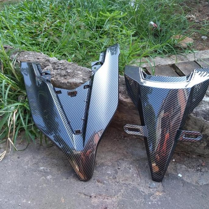 dasi plus cover body depan new Vario 125 150 karbon