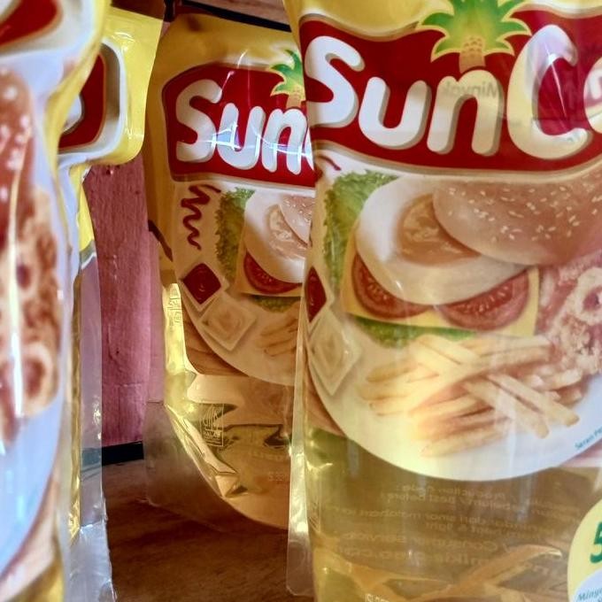 

Sunco Minyak Goreng 2 Liter Refill - Minyak Goreng Sunco 2 Liter Murah & Sehat dari Kelapa Sawit Segar Pilihan Fortifikasi A