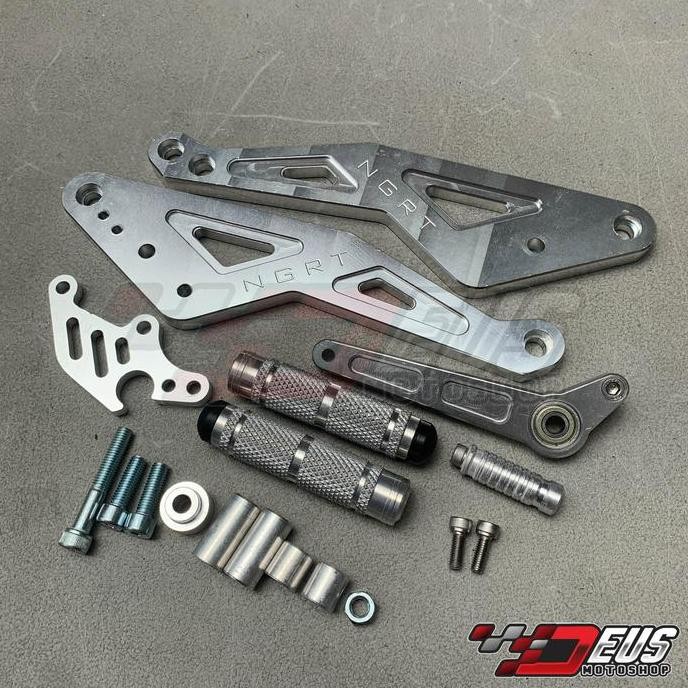 Underbone NGRT R2 R4 FU Karbu & Injeksi / Step UB SatriaF Satria F Carbu Karburator Carburator FI