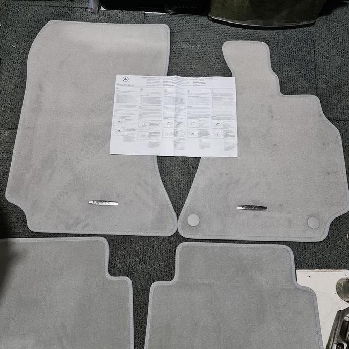 Karpet Original Mercedes E-Class W212 E250 E300 E400