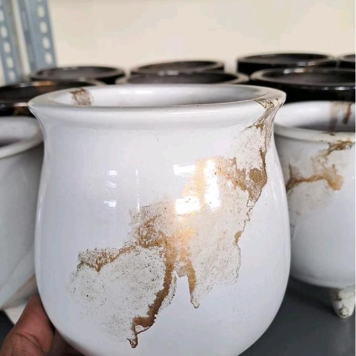 Ready Pot Tanah liat putih Ag.Komkom Magenta