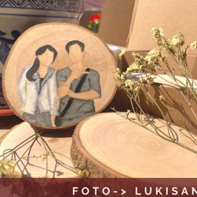 

Custom Lukisan | Custom Painting | Lukisan Kayu | Wood Slice Painting (Kayu) 9-10 Cm (Kado/ Hadiah Ulang Tahun, Anniversary, Graduation, New Born, Baby Shower, Wedding, Hadiah Acara/ Gift Box, Hampers Premium, Box Kado)