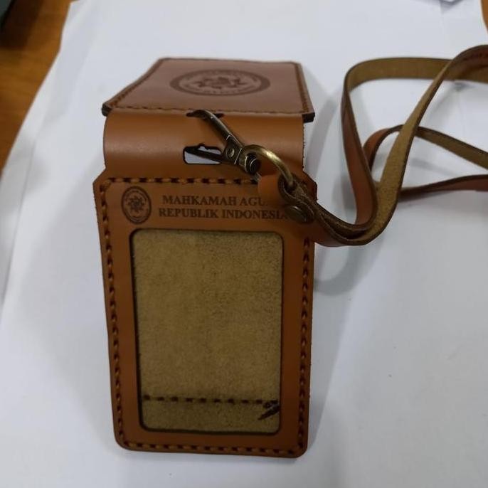 

Nametag Id Card Holder Mahkamah Agung (Asli Kulit)