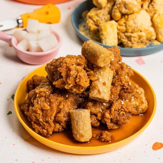 

Promo Garlic Soy Sauce Chicken Boneless + Tteok Korean Style