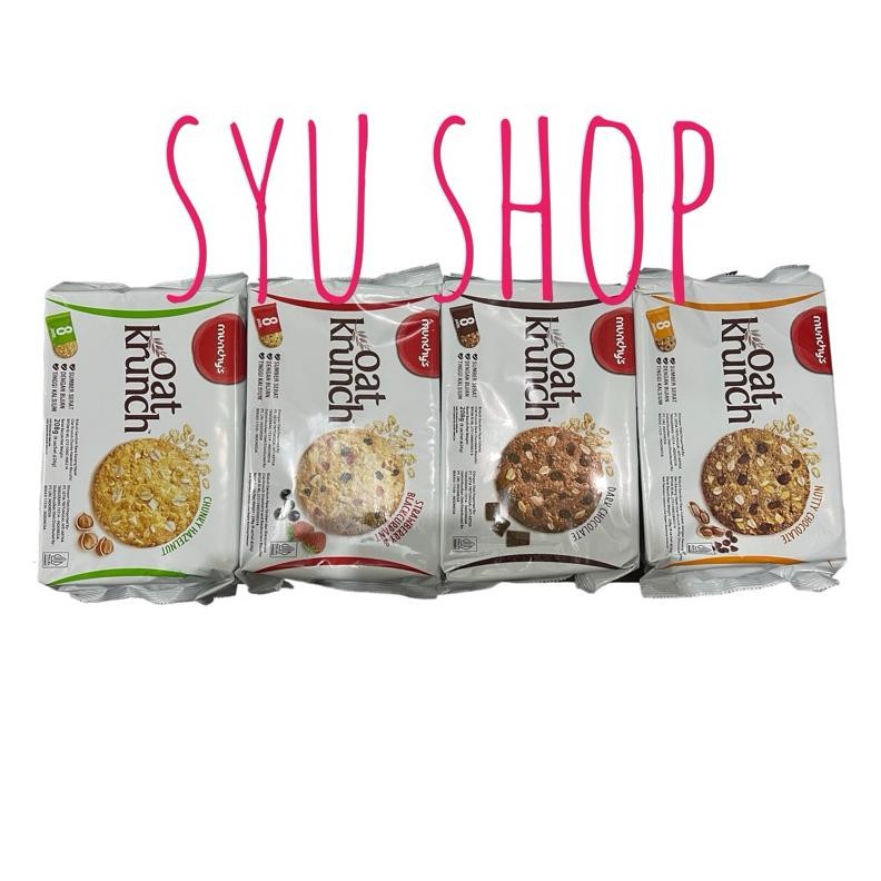 

Munchys oat krunch crunch dark nutty chocolate hazelnut strawberry blackkurant 208gr aSt