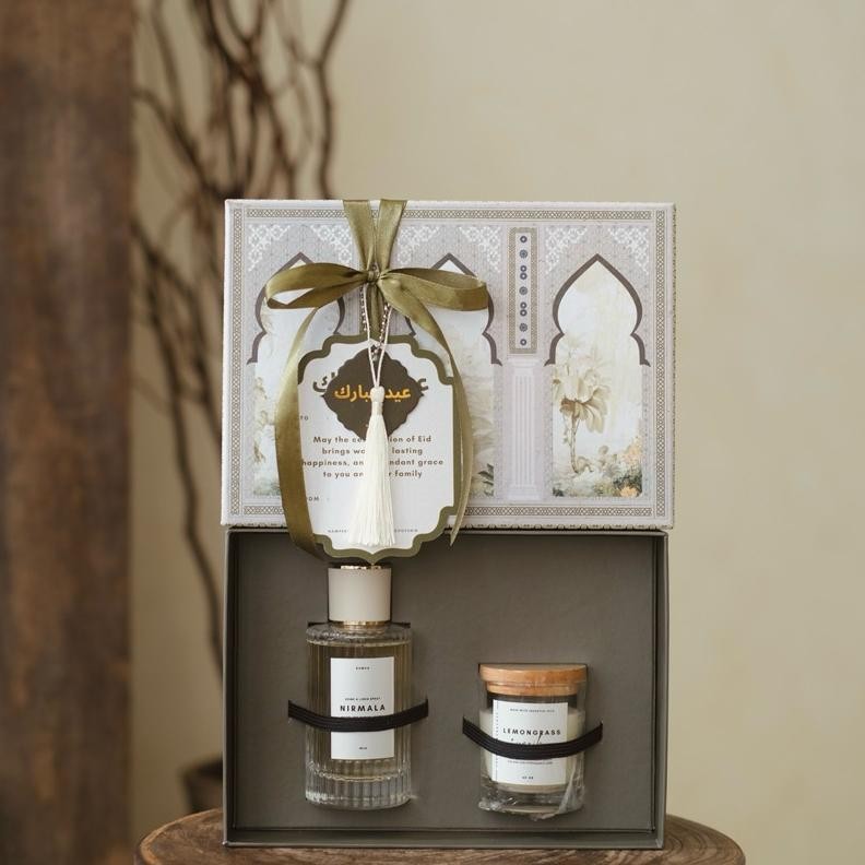 

ZAINA | GIFTBOX HARDBOX | HAMPERS LEBARAN | HAMPERS EID | SOUVENIR | RUMDA | KADO | KADO GRADUATION | WEDDING aSt