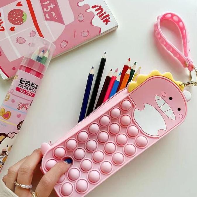 

Motif Terlengkap!!! Tempat Pensil Pop It Lucu - Pencil Case Pop It - Tempat Pensil Silikon Karakter Pop It - Tempat Pesil Anak - Kotak Pensil Anak Lucu - Tempat Pensil - Pencil Case Stationery