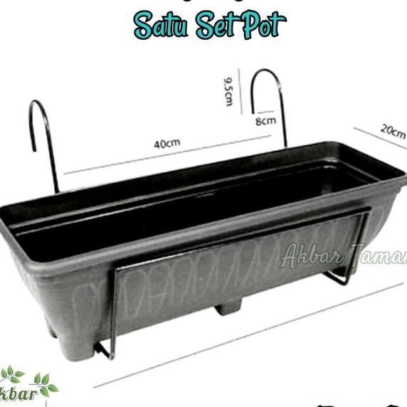 Satu Set Pot Gantungan Pot Bunga Besi Pagar Balkon Free Pot