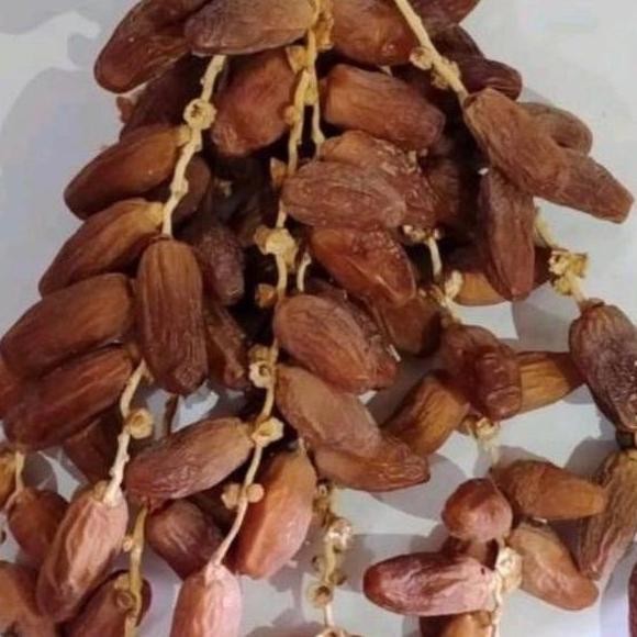 

Kurma Tangkai 1Kg Makanan Kering Cemilan Manis