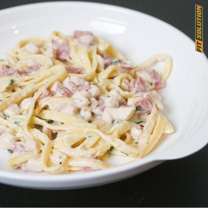 

(Allthebest) LOW CAL Fettuccine Alfredo Chicken Breast & Smoked Beef | Prep Meal Diet Catering | Ready to Eat