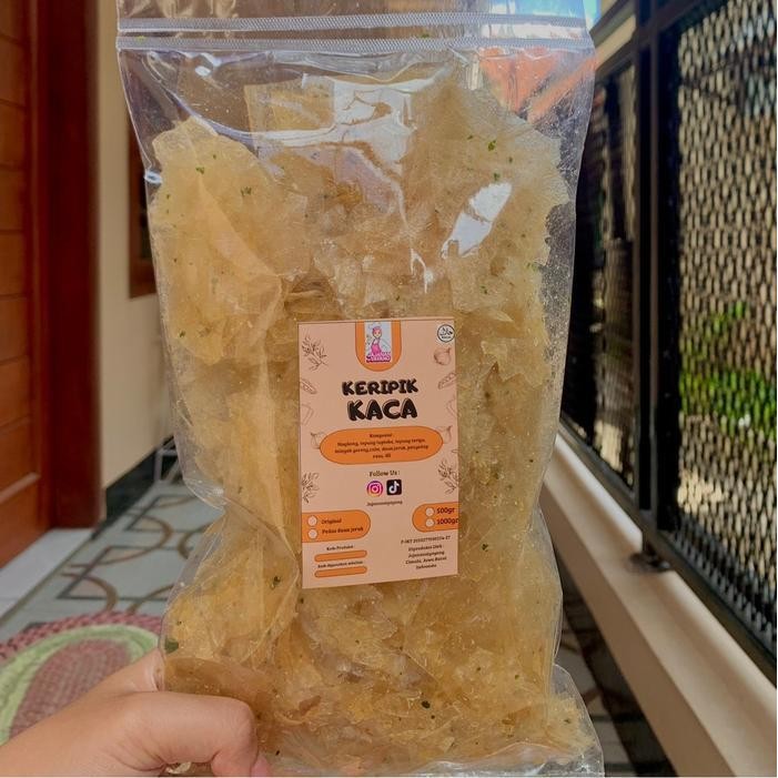 

CCF 250GR KERIPIK KACA / BELING PEDAS DAUN JERUK DAN ORIGINAL KRIUK RENYAH GURIH JAJANAN CEMILAN KERUPUK KRISPI JAJANANSIYAYANG KERIPIK makanan singkong Food Snacks Kripik Kering