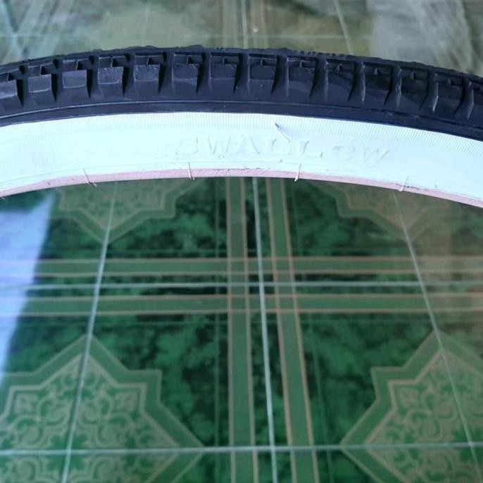 BAN LUAR SEPEDA 28 x 1 1/2 28x1 1/2 HITAM PUTIH LIS SWALLOW ONTHEL ONTEL JAWA JOWO KEBO