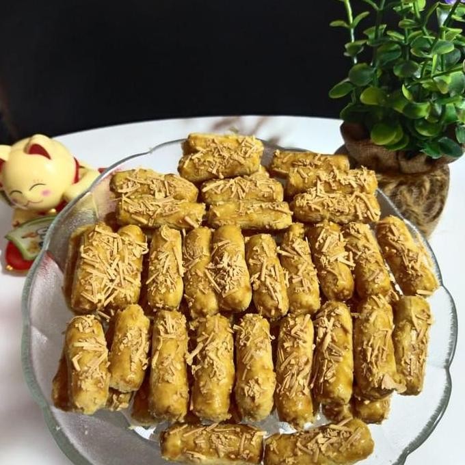 

Kastengel Premium Keju Wysman Kue Kering Lebaran Gurih Stok Terbatas