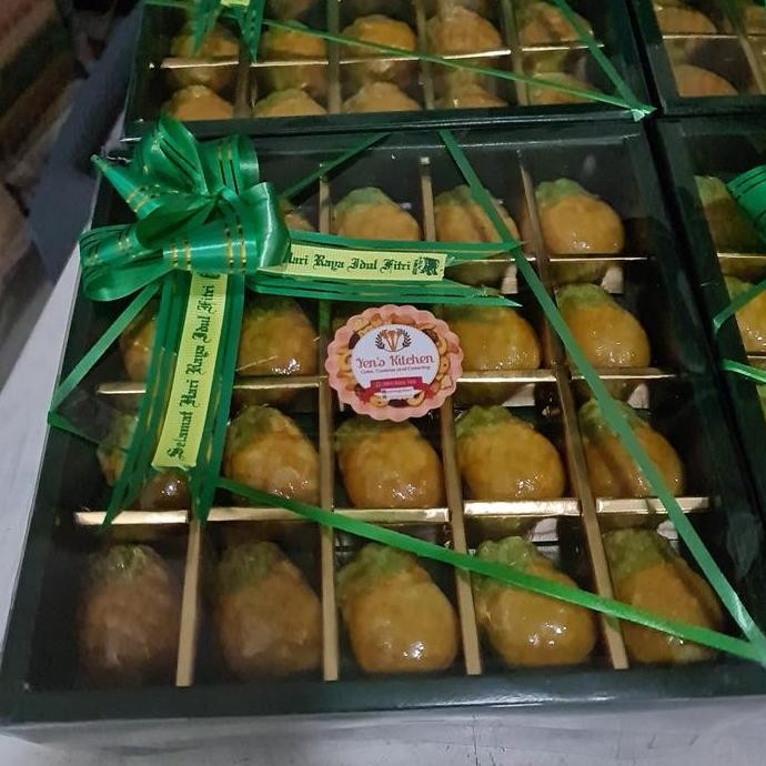 

Nastar Jumbo Premium Wisman Isi Nanas Free Bag + Tag + Pita Stok Terbatas