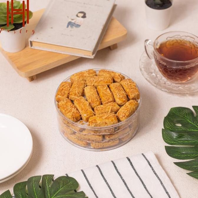 

Salted Egg Yolk Pia Telur Asin Enak Oleh Oleh Stok Terbatas