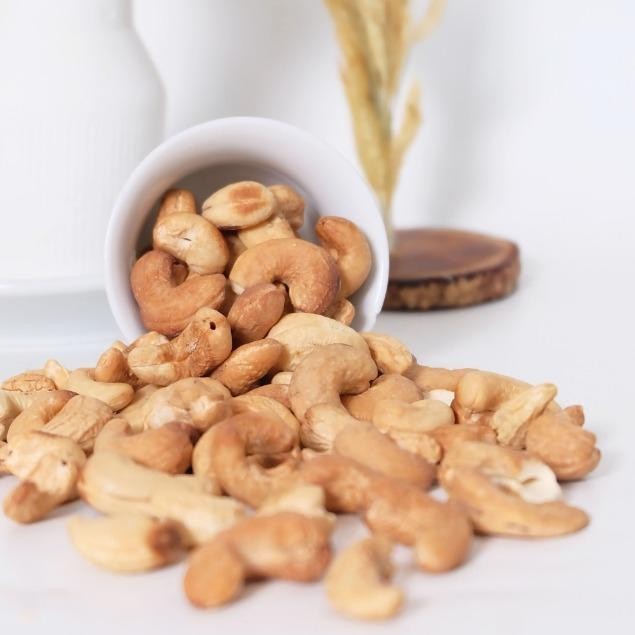 

Terlaris Kacang Mede Roasted Super 1 Kg !