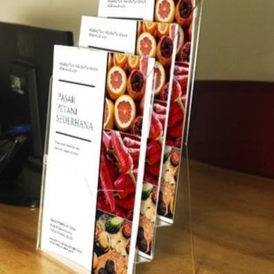 

Akrilik Tempat Brosur A4Wadah Brosur A4 Susun