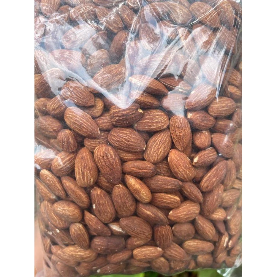 

FF KACANG ALMOND ROASTED/ PANGGANG camilan cemilan food snacks Makanan Jajanan kacang almond Kering