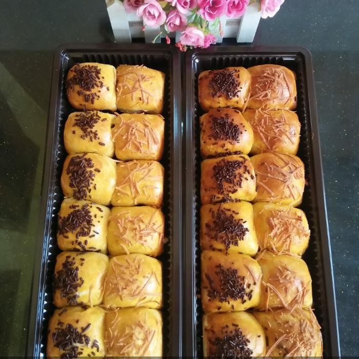 

IX KUE BOLEN / MOLEN PISANG COKLAT KEJU