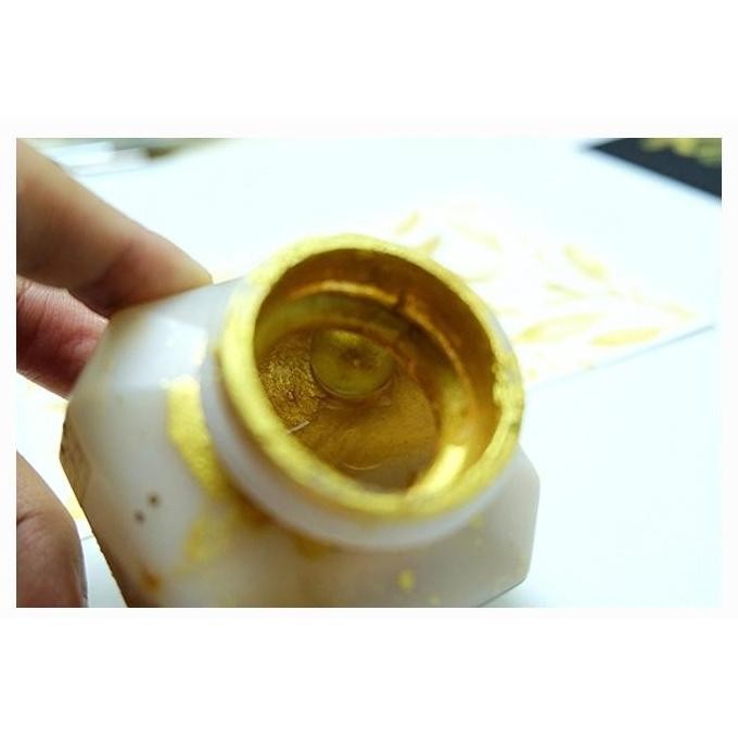 

Kuretake Gold / Silver Mica Ink