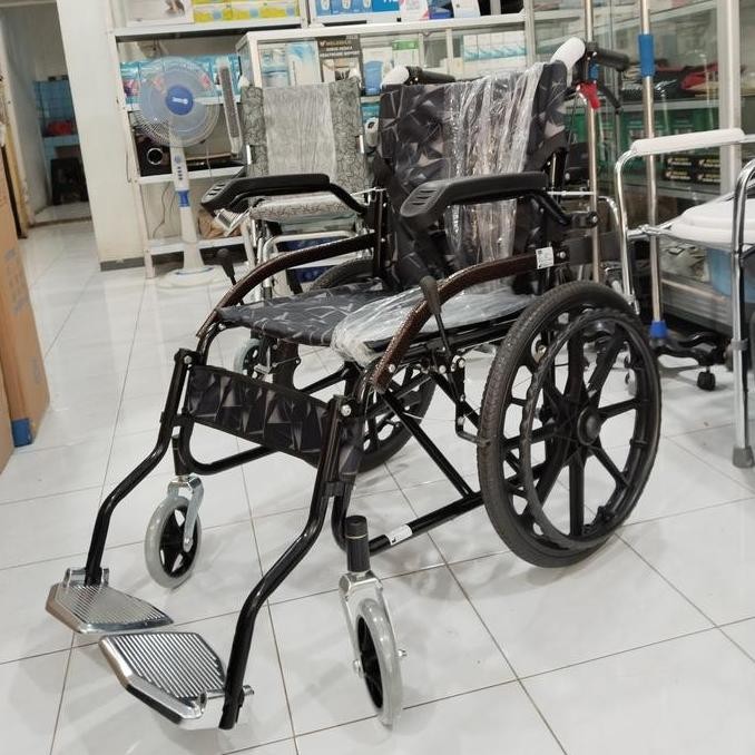 Kursi Roda Gtt Semi Travelling