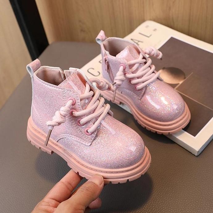Sepatu Boots Import Anak Laki-Laki Perempuan Sneaker Kekinian Terbaru