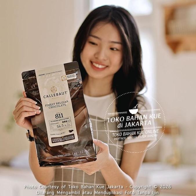 

TERSEDIA Callebaut Chocolate Dark 811 NV Couverture 54,5% 1kg Pack ASLI Coklat Baking Cokelat
