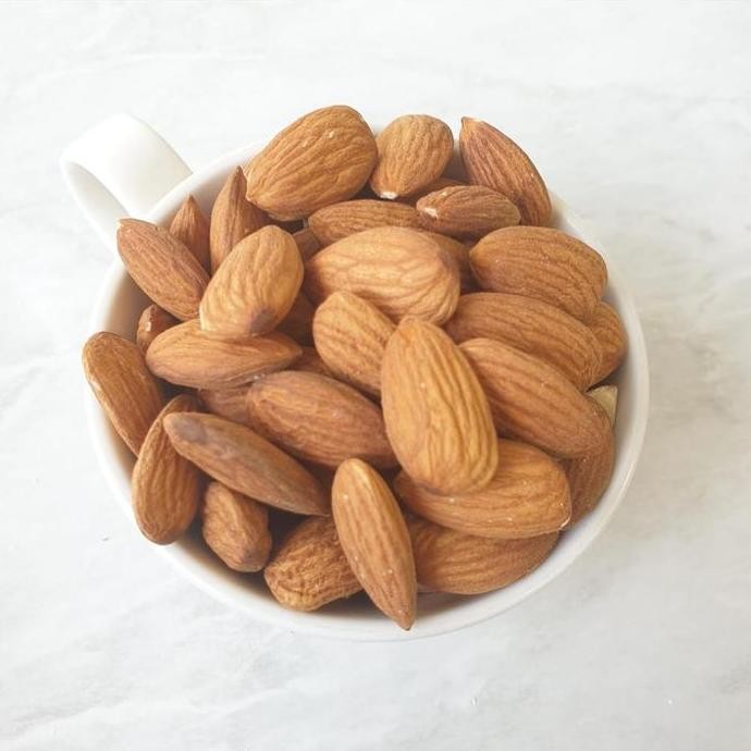 

Almond Raw ( Kacang Almon Mentah Fresh Utuh ) - 500g
