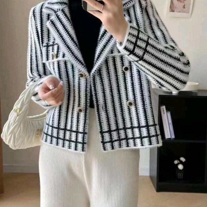 DEKITA-blazer rajut motif garis full kancing Tebal Knitwear Wanita Atasan Salur Baju Hitam Panjang C