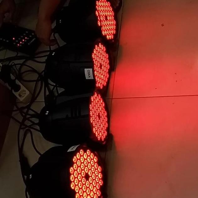 lampu par LED 54X3W ( FULL COLOR )LAMPU PANGGUNG