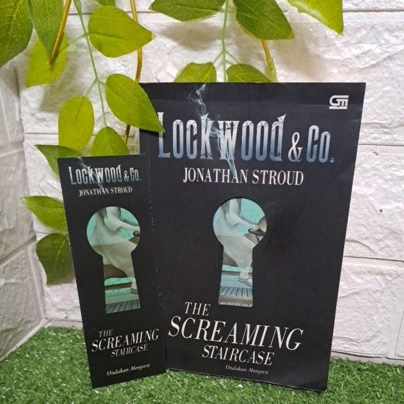Buku Novel The Screaming Staircase Seri Lockwood & Co By Jonathan Stroud Terlaris Best Quality 100% 
