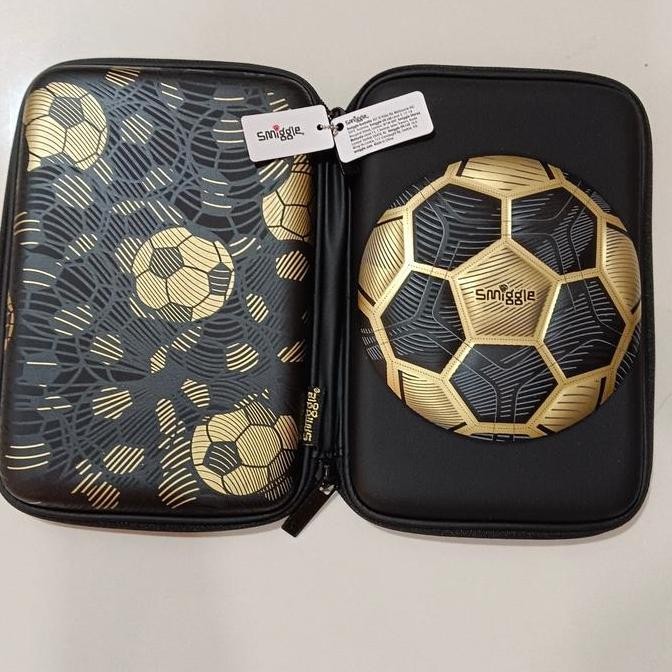 

NEW SMGLE PENCIL CASE SOCCER GOLD /TEMPAT PENCIL/ KADO SMGLE ORI
