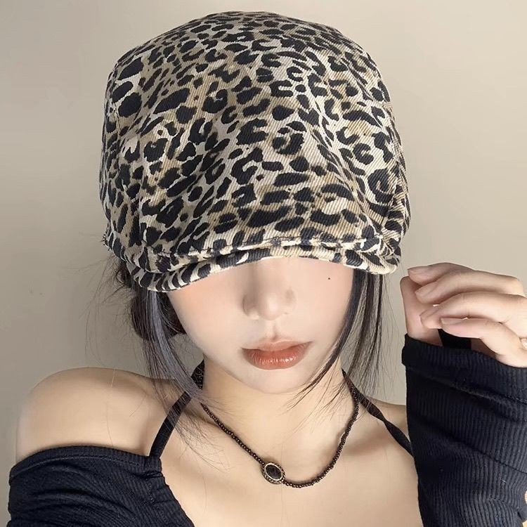 Topi Duckbill Motif Leopard Fashion Serbaguna Retro