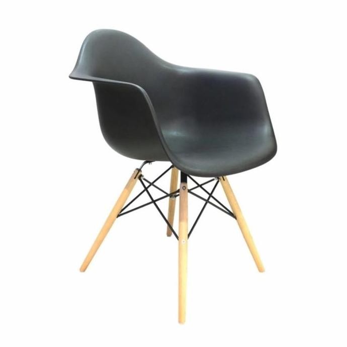 Derwood Kursi Santai Hitam