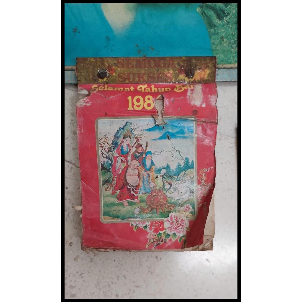 

TERMURAH PAJANGAN KALENDER LAWAS 1986 KURANG MULUS !!!!