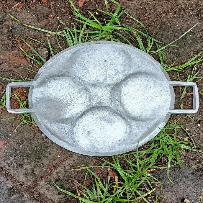 JH8 Cetakan Kue Terang Bulan Mini Isi 4 Lubang/Serabi/Wingko/martabak Mini Gratis Tutup plus Sutil K