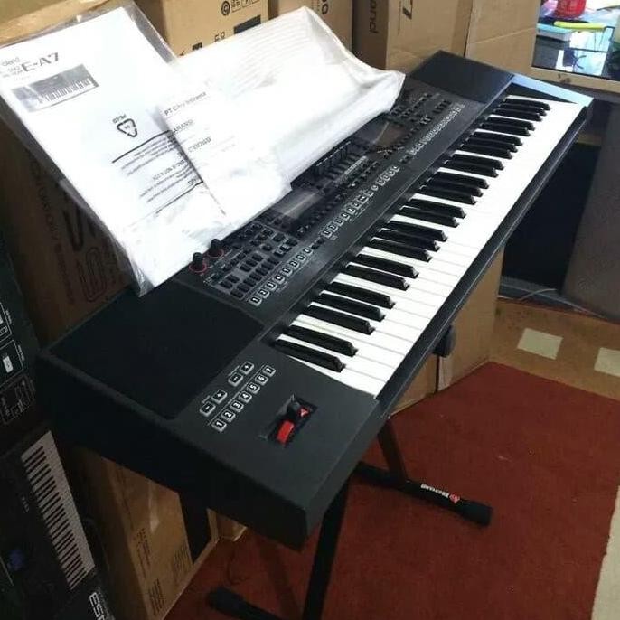 baru Keyboard Roland EA7 EA 7 Expandable Arranger Keyboard