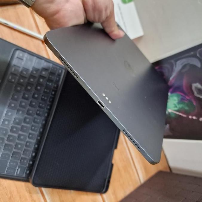 Apple iPad Pro 11 inchi 256GB 256 Wifi only 2018 second + magic keyboard gojodog- tab tablet ipad pr