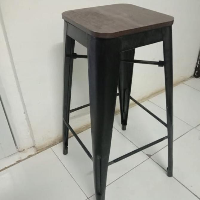 Kursi Bar Besi + Kayu